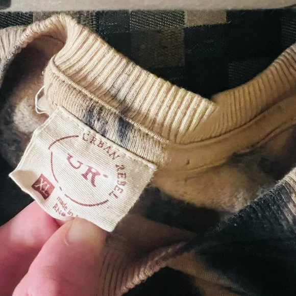 Tie-Dye Sweatshirt - Picture 2 of 2